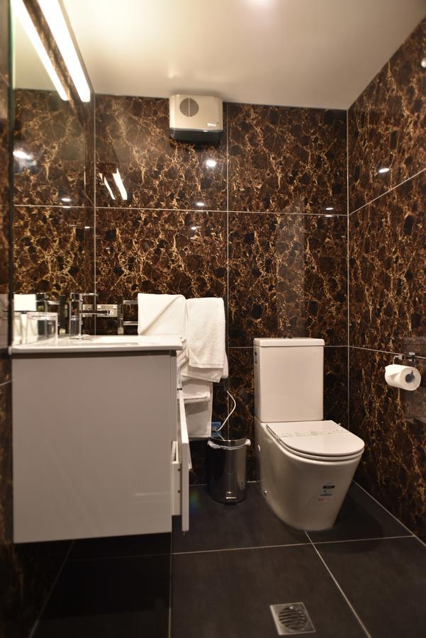 Bealey Plaza Motel Christchurch Exteriör bild Bathroom