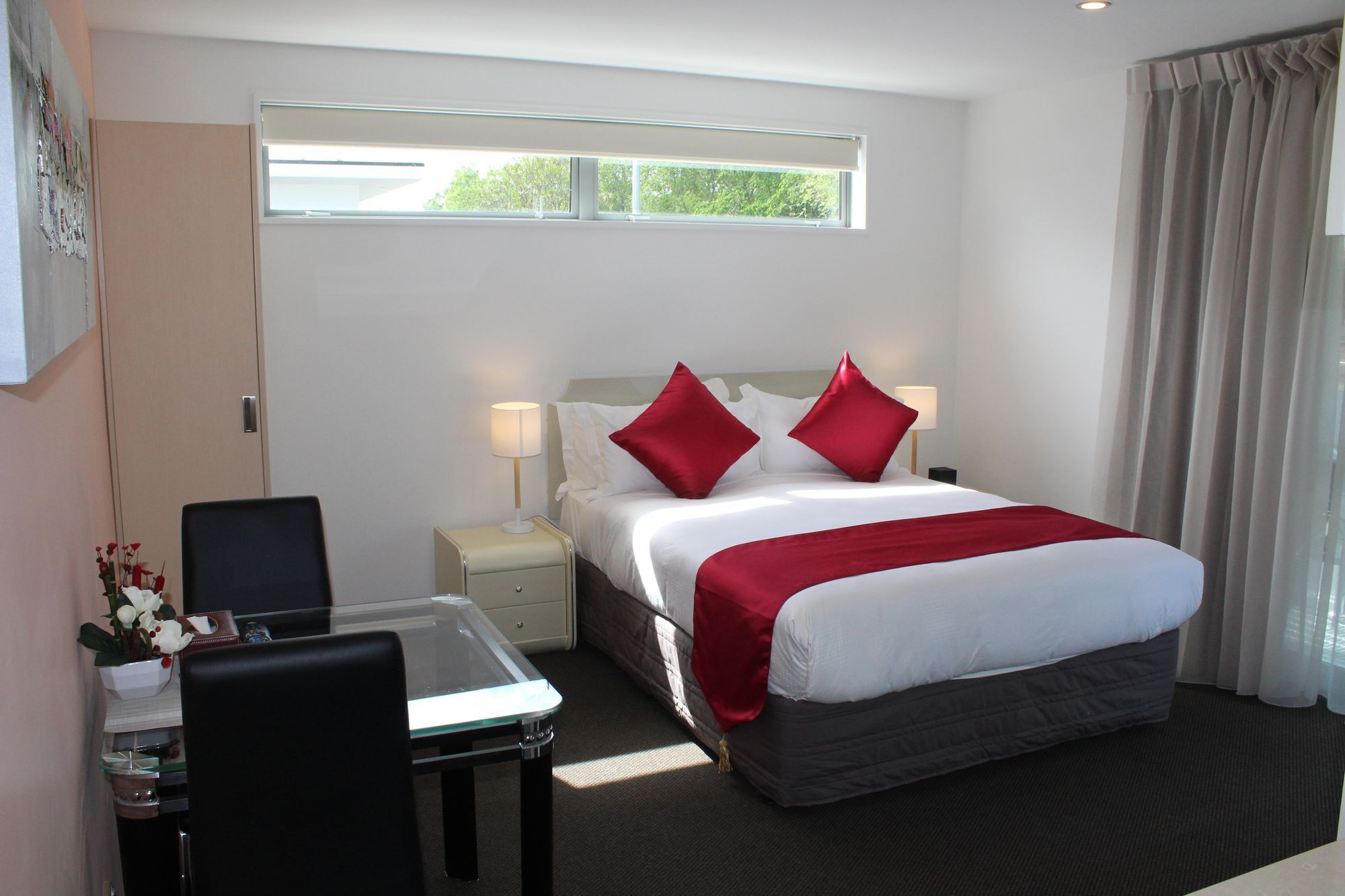 Bealey Plaza Motel Christchurch Exteriör bild A typical studio apartment