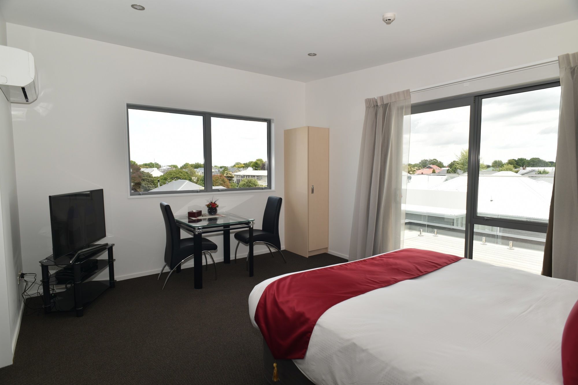 Bealey Plaza Motel Christchurch Exteriör bild A typical studio apartment